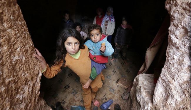 غارنشینی سوری‌ها از بیم حملات + تصاویر