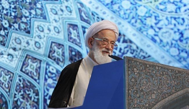 مما حذر خطيب جمعة طهران السعودية ؟