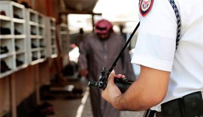 جاسوسی از بحرینیها با دوربین.. لطف داعش به آل‌خلیفه