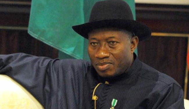 الرئيس النيجيري يقيل قادة الجيش في اطار التصدي لبوكو حرام