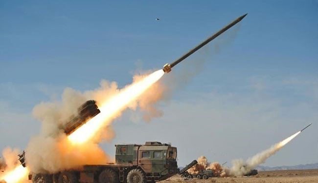 وابل من الصواريخ اليمنية تدك مواقع سعودية بجيزان ونجران