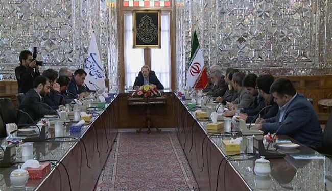 لاريجاني يؤكد نهج طهران باعتماد الحوار لحل ازمات المنطقة