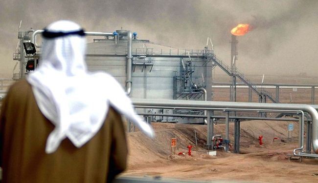 السعودية تحرق المليارات من مخزونها المالي يوميا