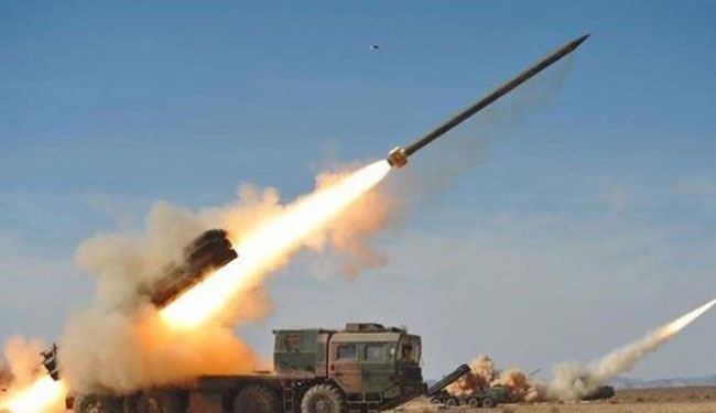 جيش اليمن يطلق صاروخا بالستيا على قاعدة عسكرية سعودية