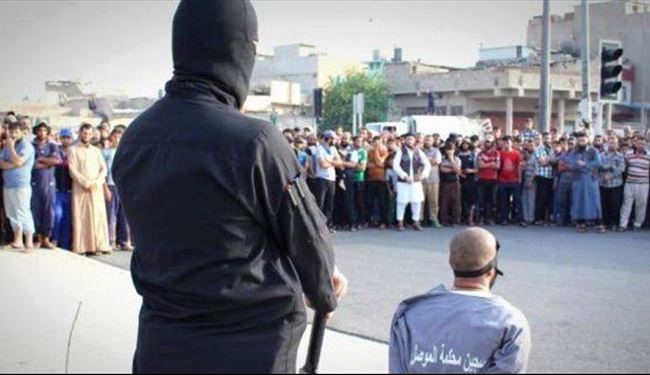 داعش دو عراقی را در موصل گردن زد