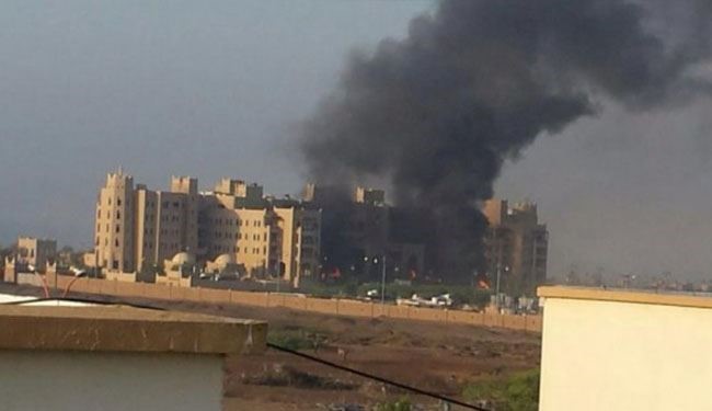 مقتل عشرات العسكريين الإماراتيين بهجوم صاروخي في عدن