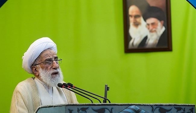 خطيب جمعة طهران يدعو لمراقبة دقيقة لتنفيذ الاتفاق النووي