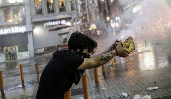 صدور حکم زندان برای ۲۴۴ معترض مخالف دولت در ترکیه