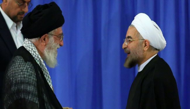 روحاني قدم الخطة الوطنية للاقتصاد المقاوم الى قائد الثورة الاسلامية