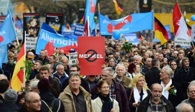 خمسة الاف يشاركون في تظاهرة مناهضة للاجئين في برلين