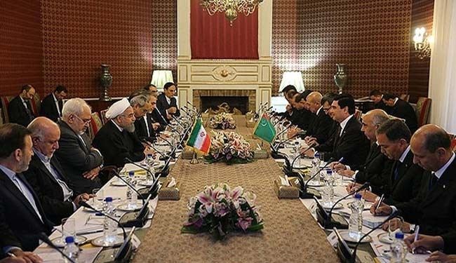روحاني: يجب تعزيز التعاون بين ايران وتركمانستان
