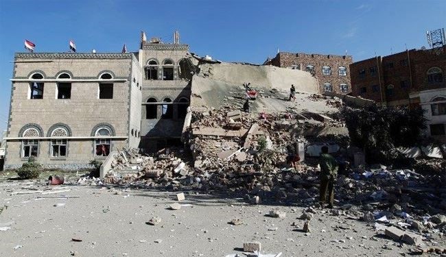 ضحايا بغارات للعدوان ورد يمني على مواقع عسكرية سعودية