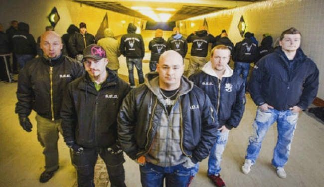 مجموعة فنلندية متطرفة تقوم بدوريات مراقبة على اللاجئين