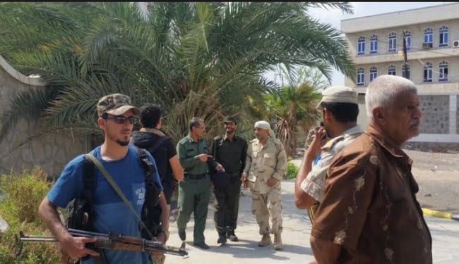 مسلحون مجهولون يغتالون شرطيين في عدن