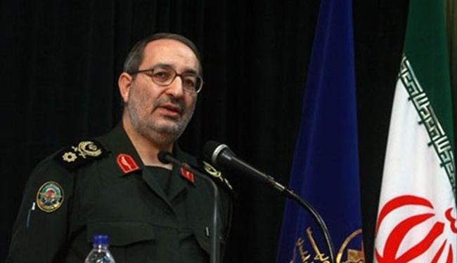 العميد جزائري: ارادة ايران الدفاعية لن تتأثر بالاتصالات الدبلوماسية