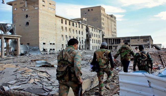 Syrian Army Units Demolish ISIL, Al-Nusra Positions in Aleppo