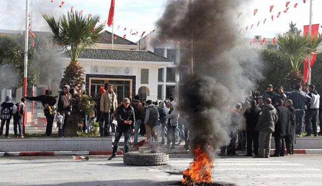 رفع حظر التجول الليلي في جميع انحاء تونس