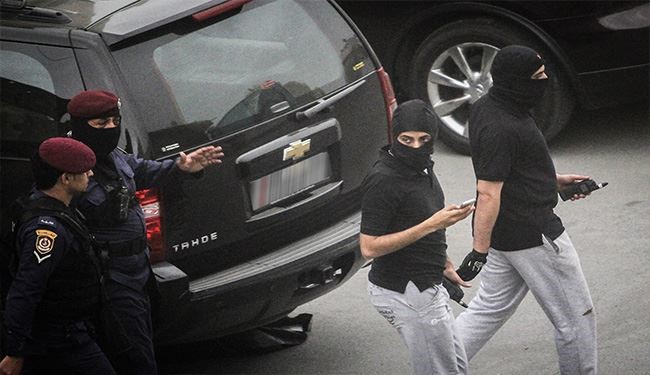 مرتزقة البحرين يعتقلون 13 مواطنا في بني جمرة