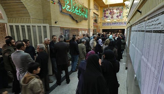 تمديد فترة التصويت في ايران للمرة الثالثة بسبب الاقبال المتزايد