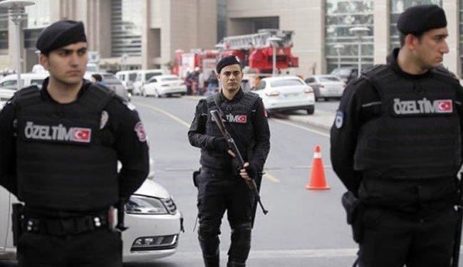 مقتل امراتين اثر هجوم على مركز للشرطة في اسطنبول