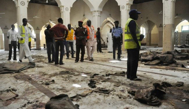 تفجير مزدوج في مسجد بنيجيريا يودي بحياة 22 مصليا