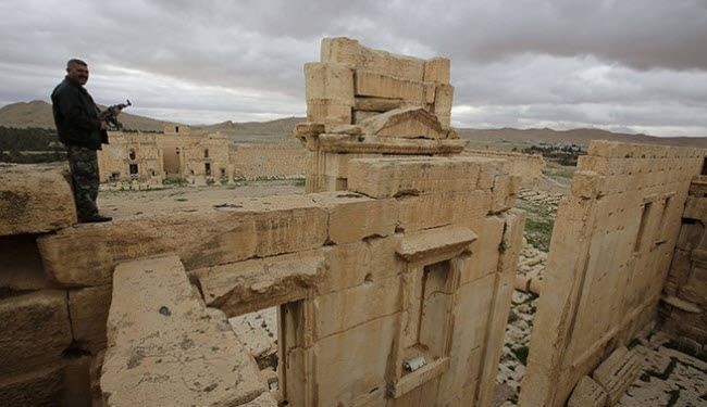 الجيش السوري يسيطر على القلعة الأثرية في تدمر