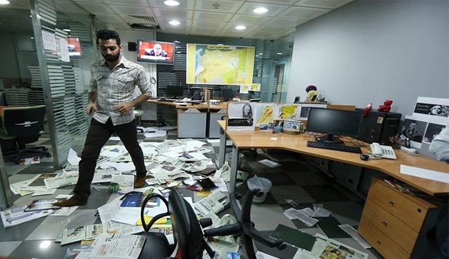 اقتحام مكتب صحيفة الشرق الأوسط السعودية في بيروت +صورة