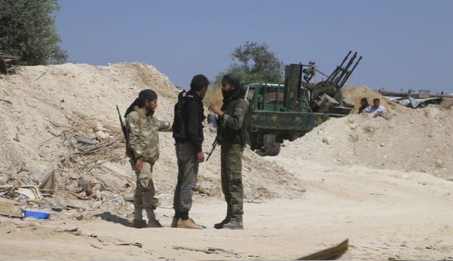 عناصر النصره زیر پرچم ارتش سوریه با داعش می‌جنگند!