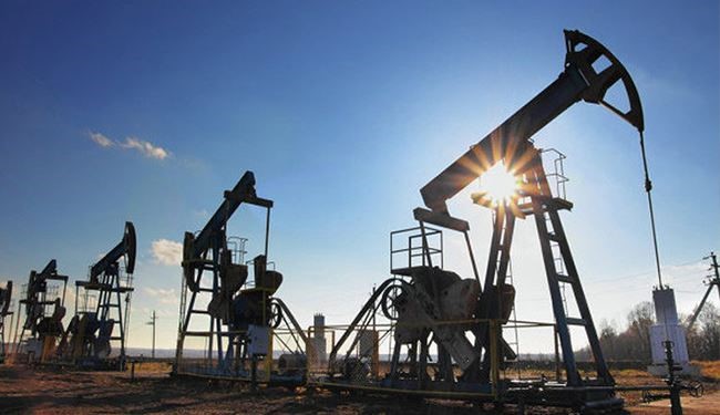 أسعار النفط ترتفع إلى أعلى مستوى هذا العام