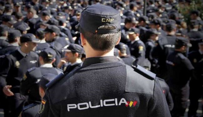 شرطي إسباني: هكذا أفرغت مسدسي في رأس مغربي أعزل!