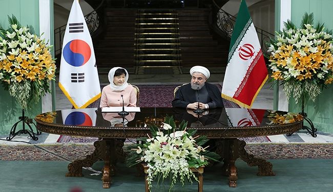 روحاني ونظيرته الكورية الجنوبية يبحثان قضايا المنطقة