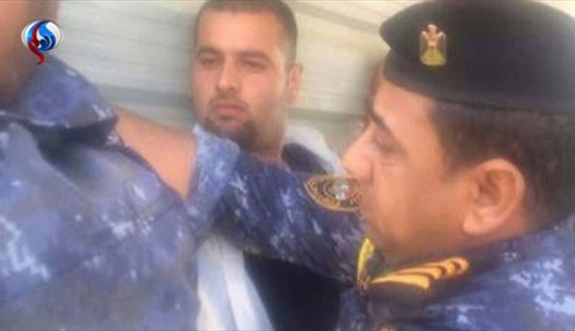 تصاویر لحظه دستگیری عامل انتحاری در کاظمیه عراق