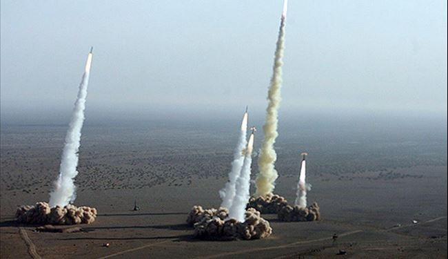 طهران ترد على ميركل: مستمرون بقوة ببرنامجنا الصاروخي