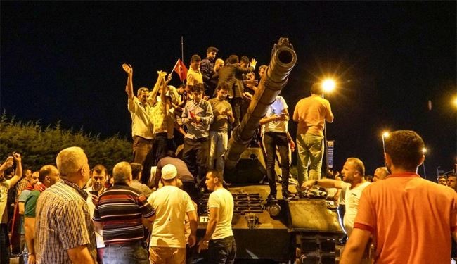 گزارش تصویری از همۀ اتفاقات کودتای ترکیه +عکس