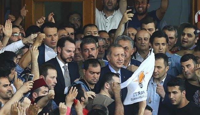 چرا اردوغان به‌جای آنکارا به استانبول رفت؟