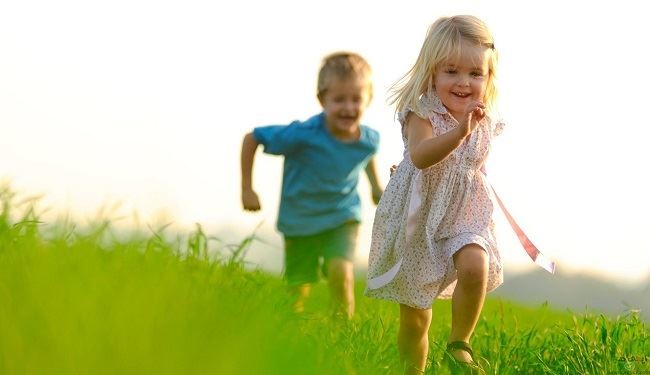 دراسة: الأشقاء الصغار أقل عرضة للربو والتهاب اللوزتين