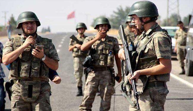 مقتل جنديين تركيين بتفجير عربة عسكرية في شرناق