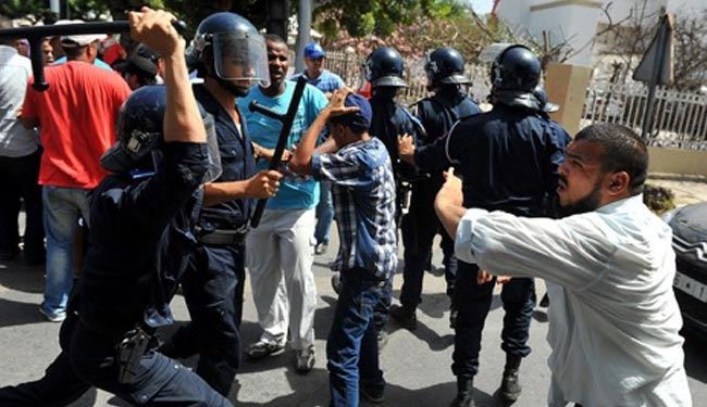 حملۀ پلیس مغرب به نابینایان مقابل ویلای نخست وزیر!