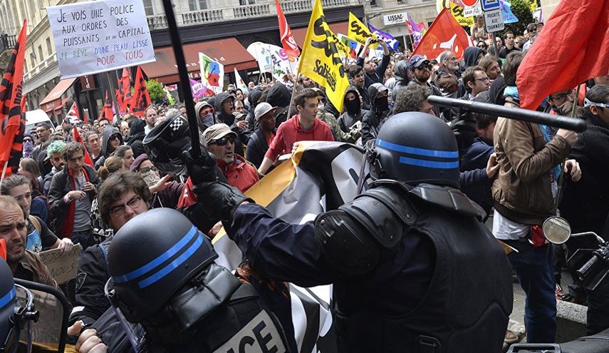 درگیری پلیس و مردم فرانسه درپی اصلاح قانون کار