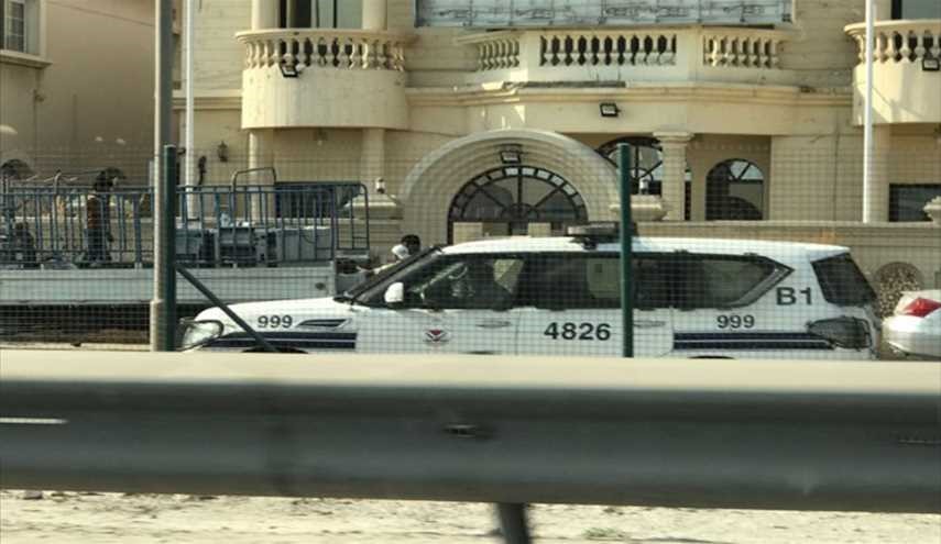 بالصور: الأمن البحريني يداهم مقرات الوفاق ويصادر ممتلكاتها