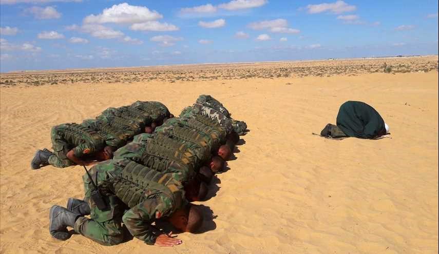 نماز جماعت سربازان روس و مصری +عکس