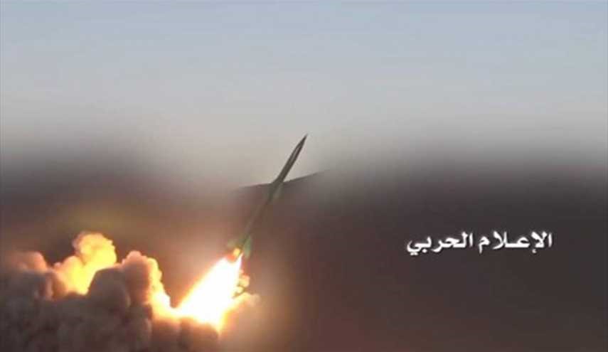 صاروخان باليستيان يدكان المعسكرات السعودية في نجران