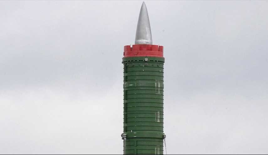 صاروخ روسي جديد ينطلق من الخط الحديدي نحو قارات بعيدة!