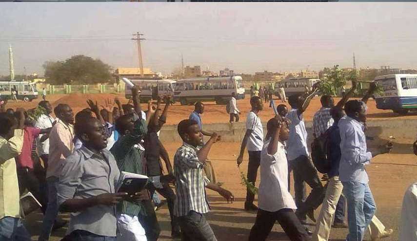 تظاهرات جديدة في الخرطوم احتجاجا على ارتفاع اسعار الوقود