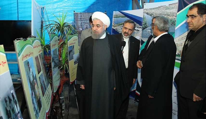 بازدید رئیس جمهور از نمایشگاه عملکرد دولت در رفع مشکلات حاشیه نشینی مشهد + تصاویر