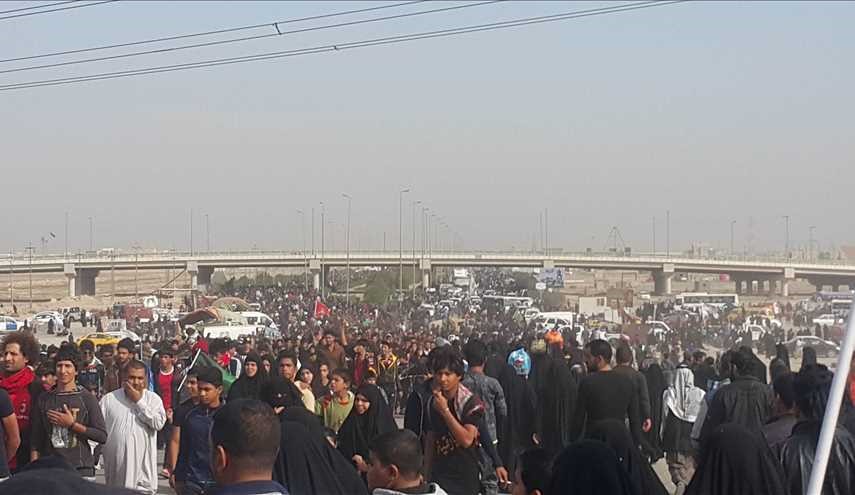 صور المشاية إلى مقام الامام علي (ع) في البصرة حيث وصل عددهم للمليون في يوم ذكرى وفاة الرسول (ص)