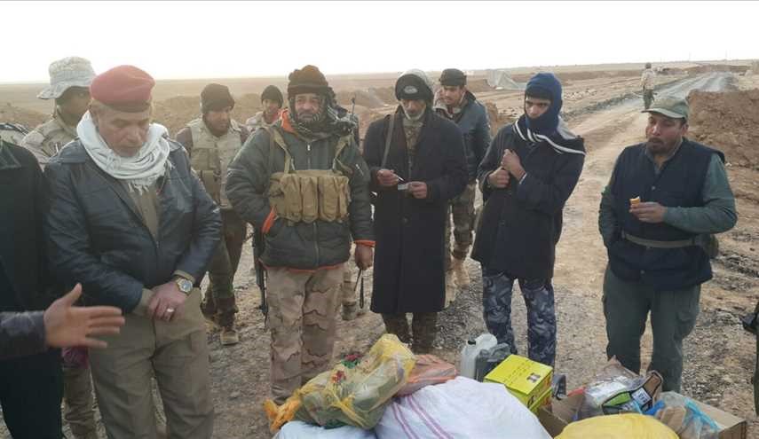 بالصور..رغم البرد القارس الاستمرار في تقديم الدعم اللوجستي من البصرة لقوات الحشد الشعبي العراقي