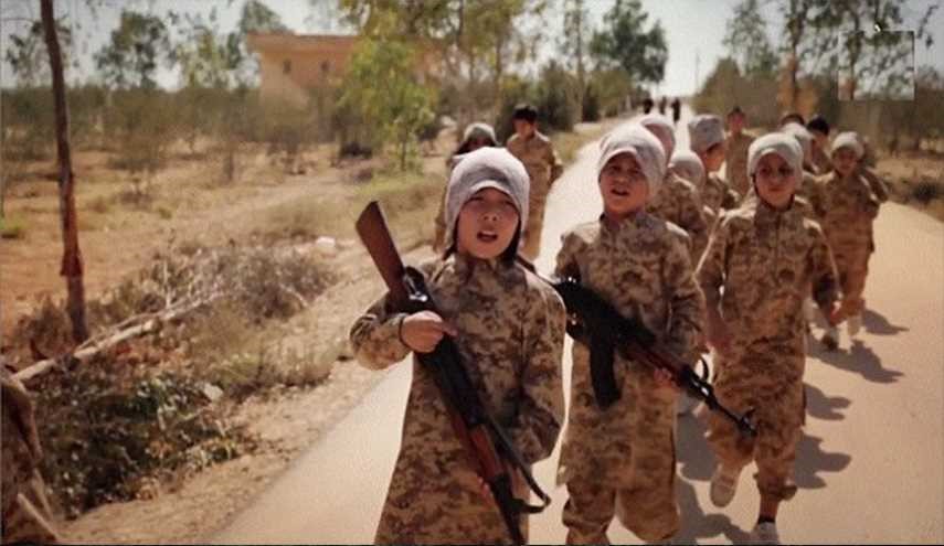 فرار عناصر داعش و جایگزین شدن نوجوانان خلافت!