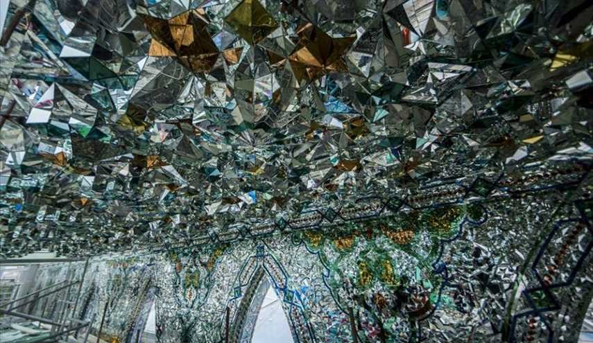 بالصور ..اللّمسات الفنيّة الأخيرة لمشروع تسقيف صحن أبي الفضل العبّاس (ع ) في كربلاء المقدسة