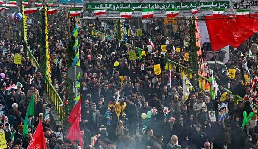 ايران.. الاقليات الدينية تشارك في مسيرات ذكرى انتصار الثورة